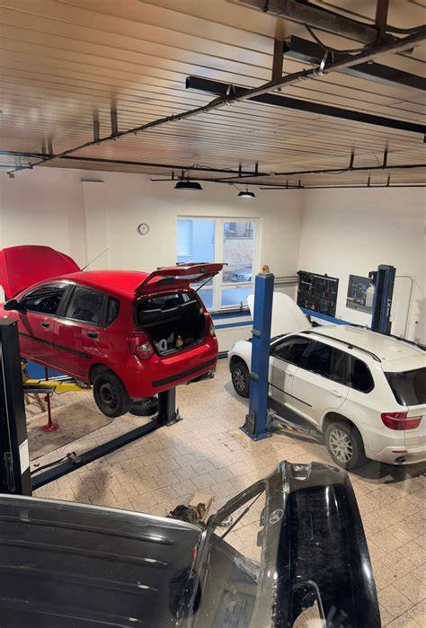 tým autoservisu