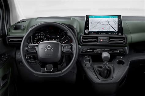 Citroën Berlingo palubní deska a infotainment
