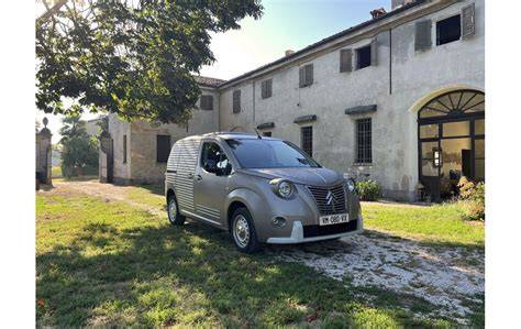 Caselani koncepty a reinterpretace Berlingo s odkazem na 2CV Fourgonnette