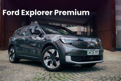 Infografika: Srovnání verzí Explorer (Select vs Premium) a jejich dojezdy
