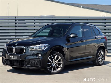 Infografika: Srovnání spotřeby a výkonu motorů v BMW X1 18d xDrive
