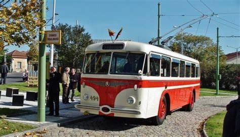 historický trolejbus Škoda 8Tr v Pardubicích
