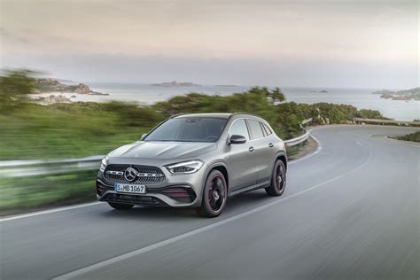 Mercedes-Benz GLA první generace - vizualizace