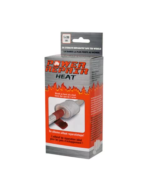 Detailní záběr na opravnou pásku Power Repair Heat aplikovanou na výfukovou část.