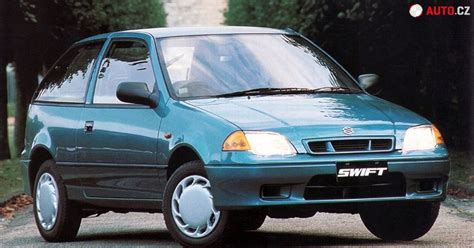 Fotografie druhé generace Suzuki Swift s moderními tvary