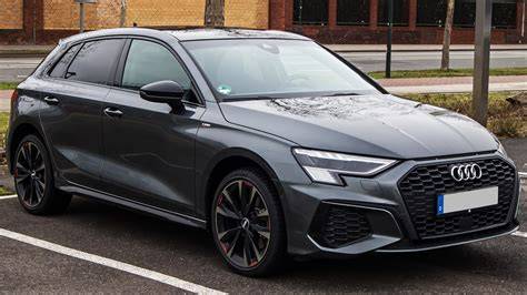 Infografika: Porovnání verzí Audi A3 (8Y) a jejich základní technické parametry
