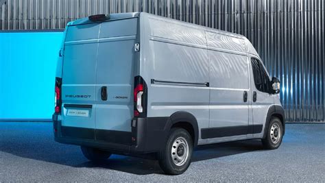 Ilustrační foto Peugeot Boxer s vyobrazením přední části vozu