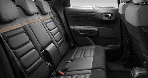 infografika: sedadla Advanced Comfort a ergonomie kokpitu Citroën C3