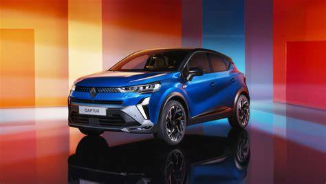Infografika: srovnání kufru Renault Captur II vs. konkurence