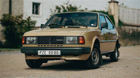 Modelový díl: garáž z 80. let pro Škoda Rapid