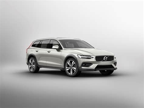 Rozměry Volvo V60 II Cross Country: délka 4778 mm, šířka 1850 mm, výška 1432 mm, rozvor 2872 mm, objem kufru 519 l