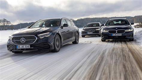 Infografika: Porovnání tažné síly a objemu zavazadel mezi BMW, Volvo a Mercedes