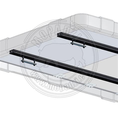 Ilustrace různých typů střešních nosičů a příslušenství pro Renault Trafic