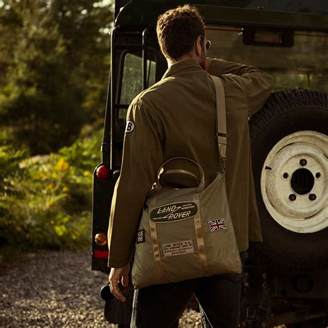 Obraz Land Rover Heritage Drives a historických dílů Land Rover Heritage Parts