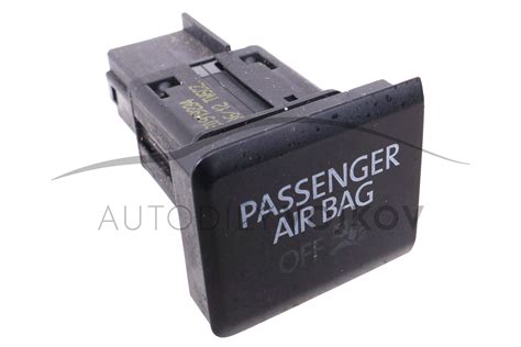 schéma umístění spínače a kontrolky deaktivace airbagu spolujezdce