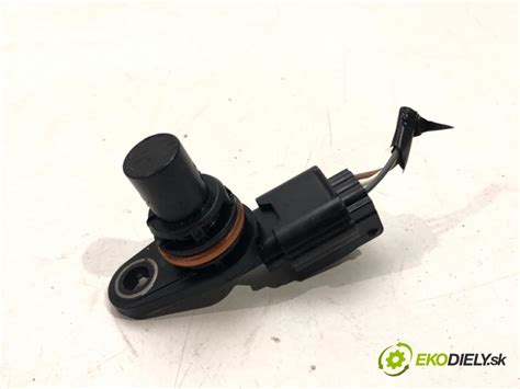 Ilustrace umístění snímače polohy klikového hřídele na motoru