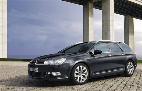 Schéma rozvoru a rozměrů Citroën C5 Tourer (v seční variantě)