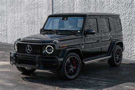 Exteriérové prvky AMG Night Package II a jejich vliv na optické snížení karoserie