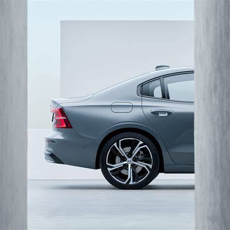 Infografika: Přehled doplňků pro Volvo S60 R