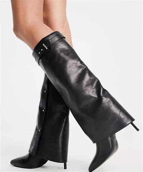 Shark Lock Boots fold over design