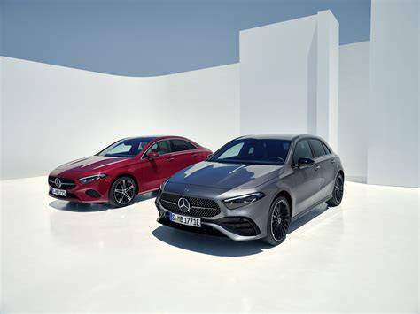 Infografika: Přehled rozměrů a hmotností Mercedes-Benz A-class a srovnání s dalšími modely