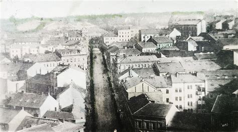 Historická fotografie nebo ilustrace zakladatele Dunlop