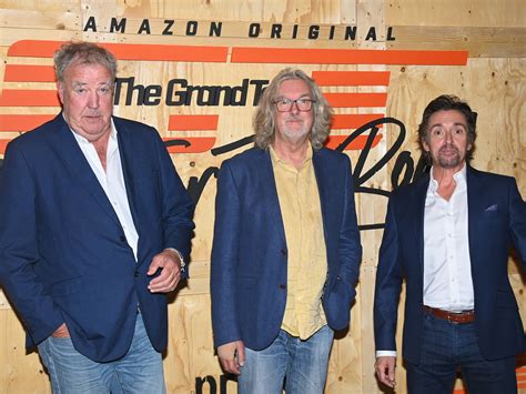 Jeremy Clarkson, James May a Richard Hammond v závěrečném speciálu The Grand Tour