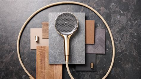 Infografika: Sprchová hadice Designflex - povrchové úpravy FinishPlus a jejich ladění s ostatním tělesem