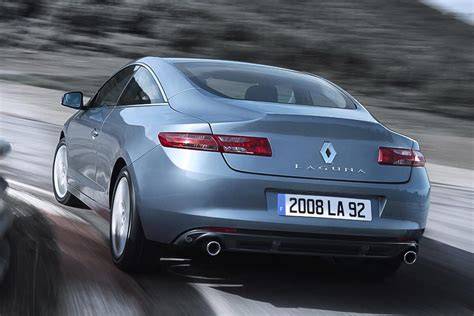 Infografika: Rozložení hmotností podle verzí Renault Laguna III