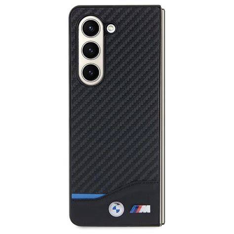Foto výběru hlavic BMW - kožené, kovové a karbonové