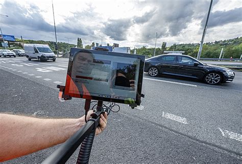 ilustrace policejní kontroly vozidla