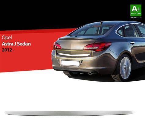 Infografika: Jak postupovat pri opravě zadních dveří Opel