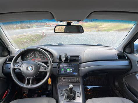 Infografika srovnání verzí E46 320d, typy motorů a výbav