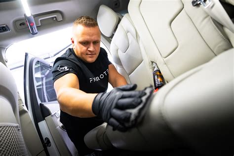 Schéma uspořádání lapače snů v interiéru auta