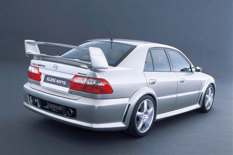 Mazda 626 MPS koncept žena auto (designová skica)